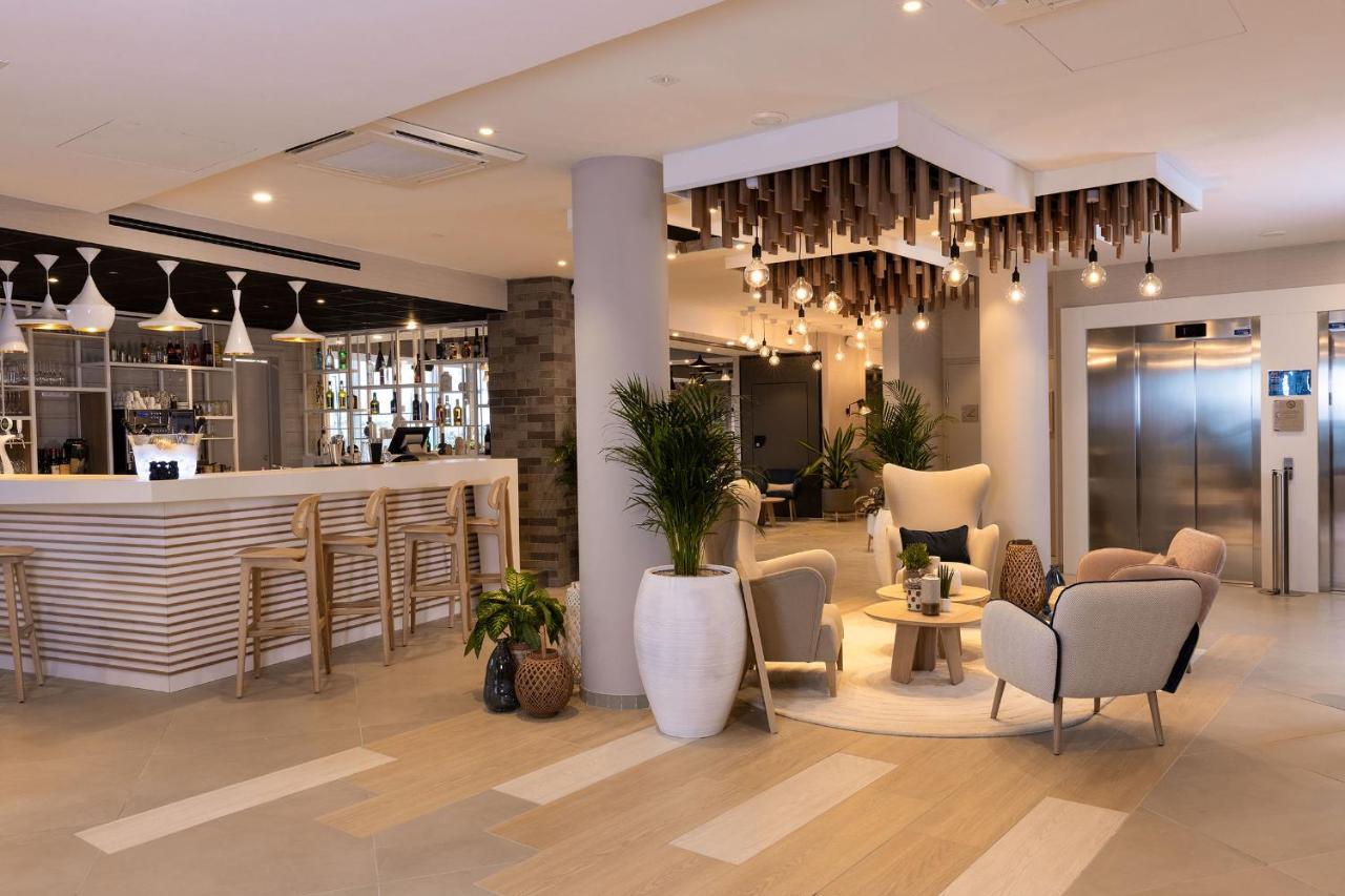 Hilton Garden Inn Le Havre Centre Exterior photo
