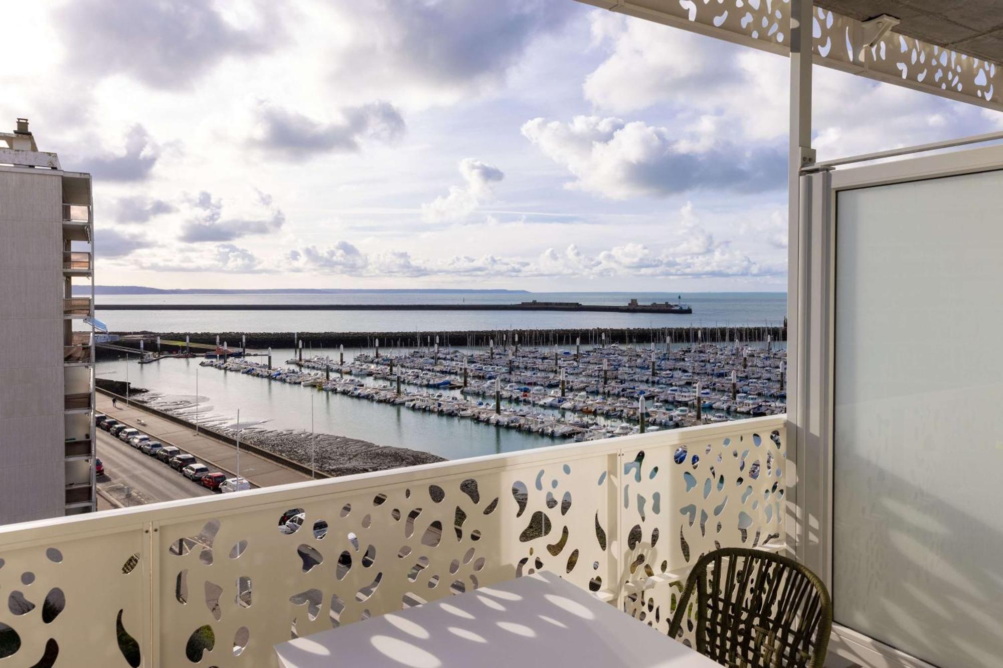 Hilton Garden Inn Le Havre Centre Exterior photo