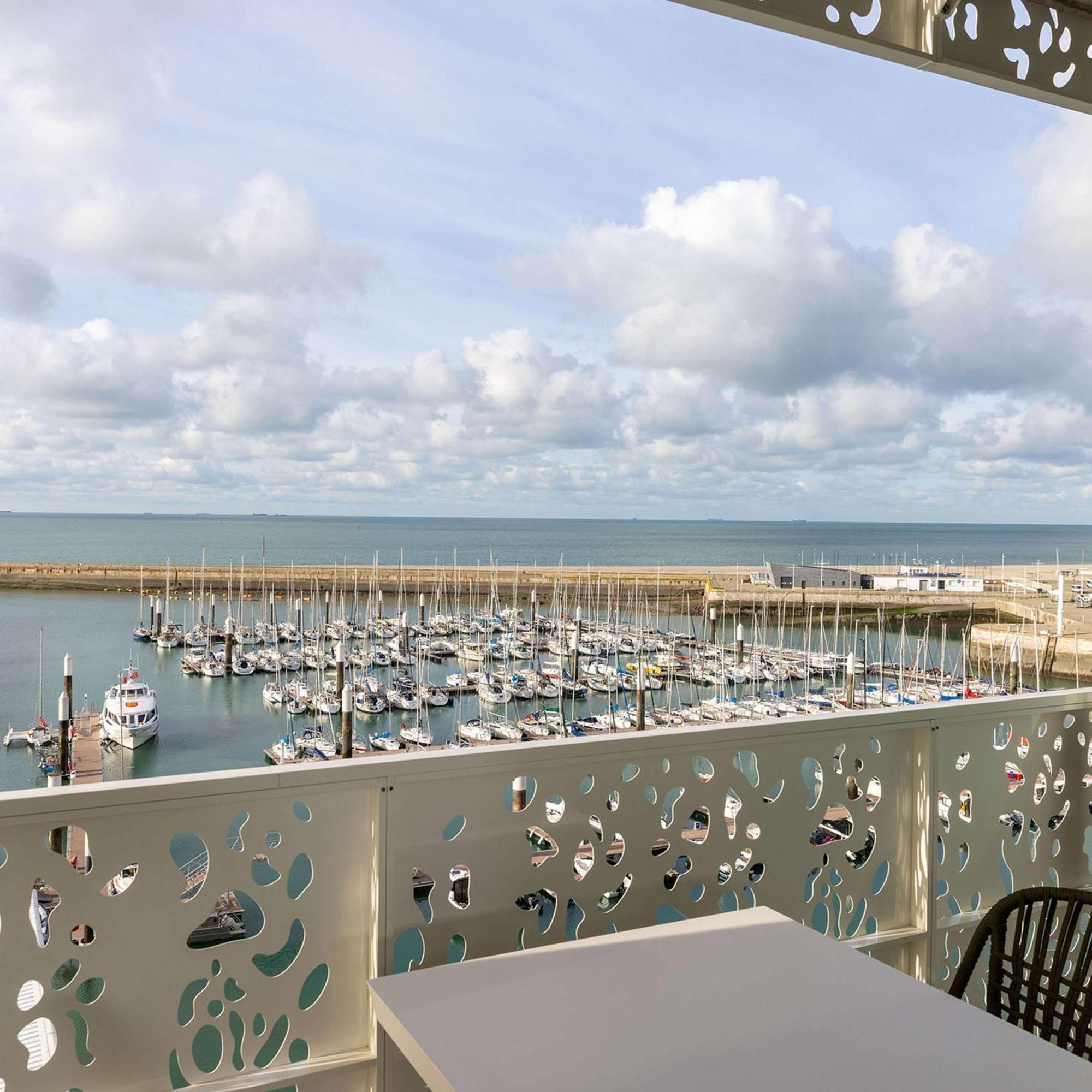 Hilton Garden Inn Le Havre Centre Exterior photo